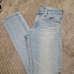 AG 26R Light Wash Skinny Jean